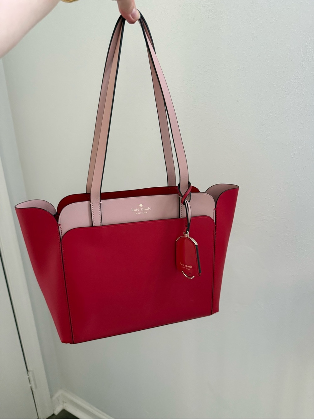 Stunning Kate spade Two-Tone Red and Pink Leather Tote